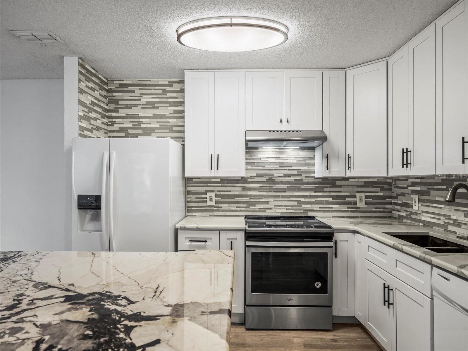Listing photo id 2 for 9481 Highland Oak Dr Drive 508