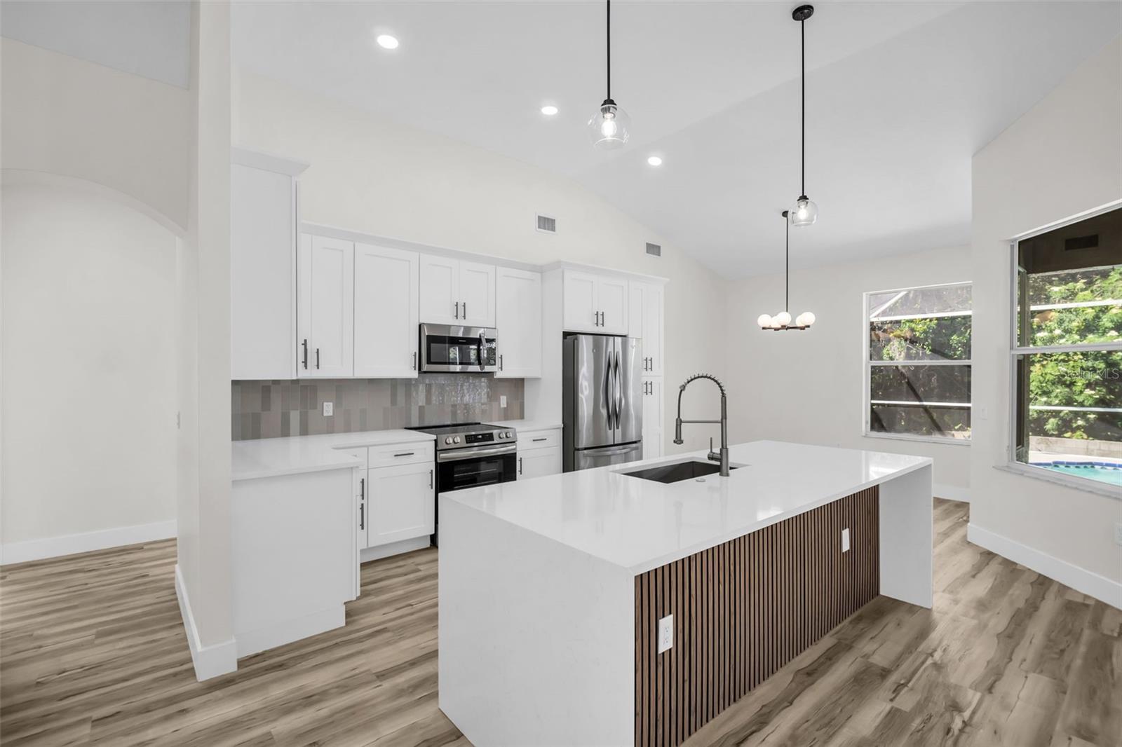 Image 21 of 56 For 1135 Wyndham Lakes Drive