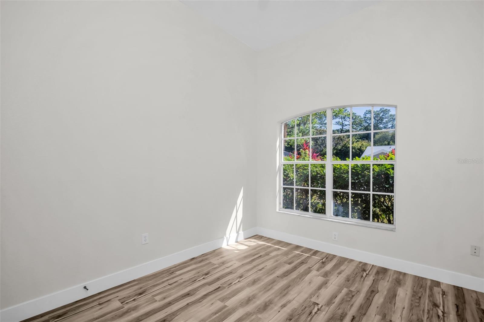 Image 24 of 56 For 1135 Wyndham Lakes Drive