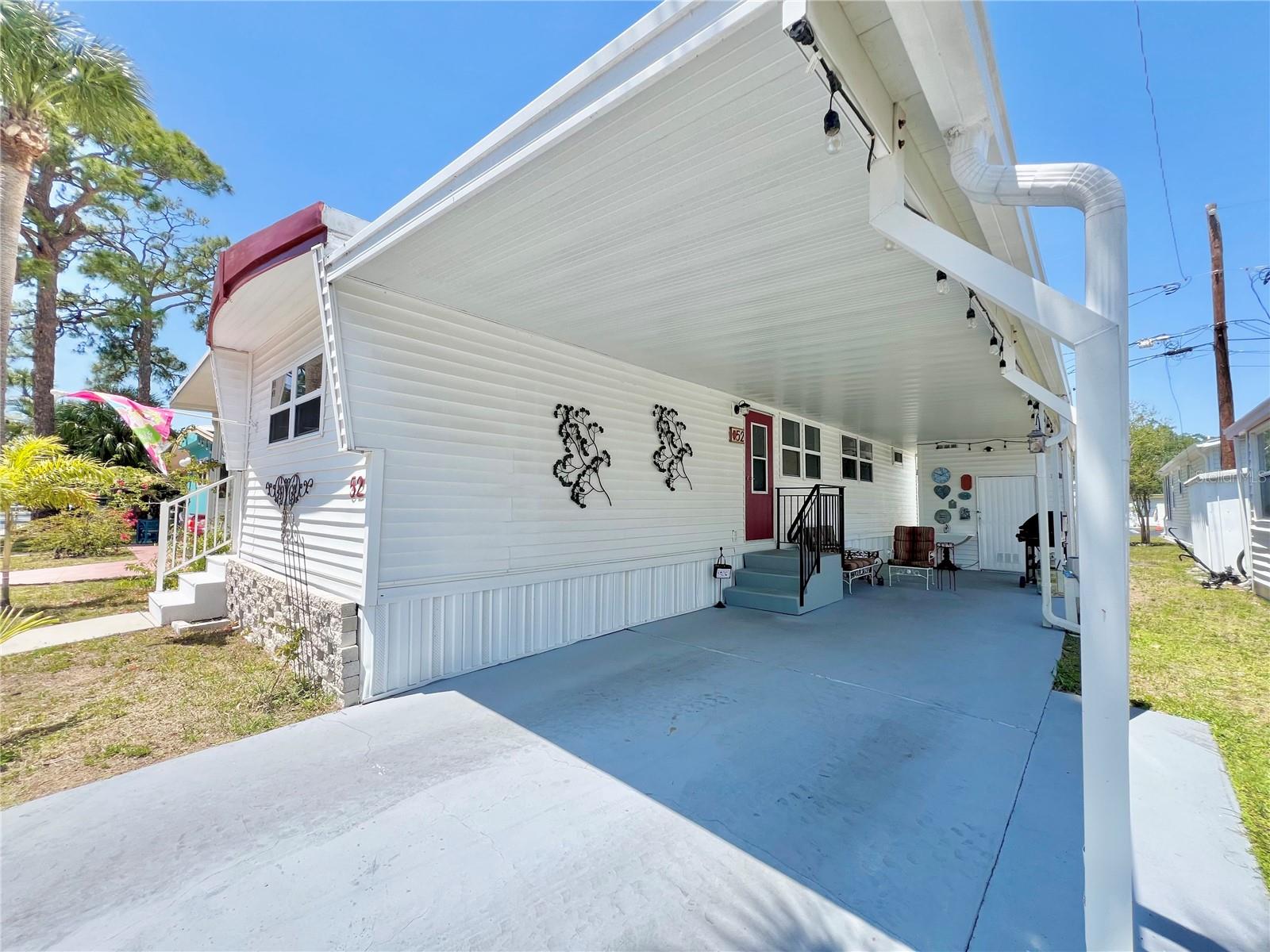 Details for 7803 46th Avenue N 52, ST PETERSBURG, FL 33709