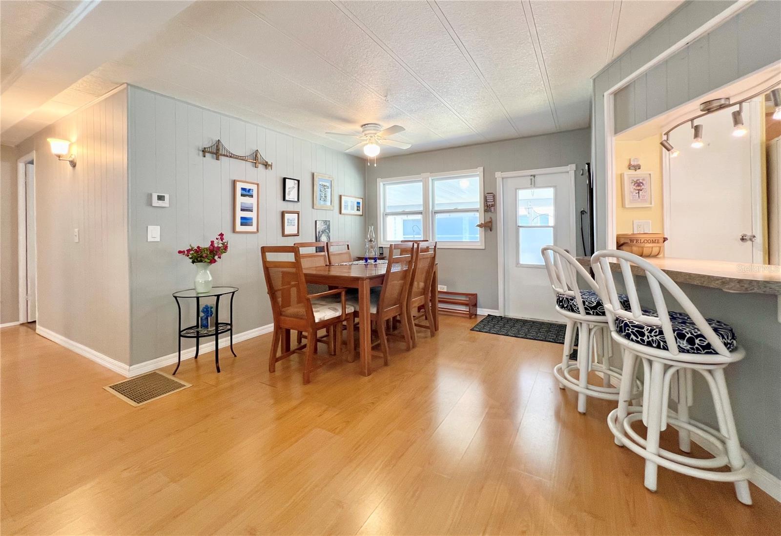 Image 19 of 49 For 7803 46th Avenue N 52