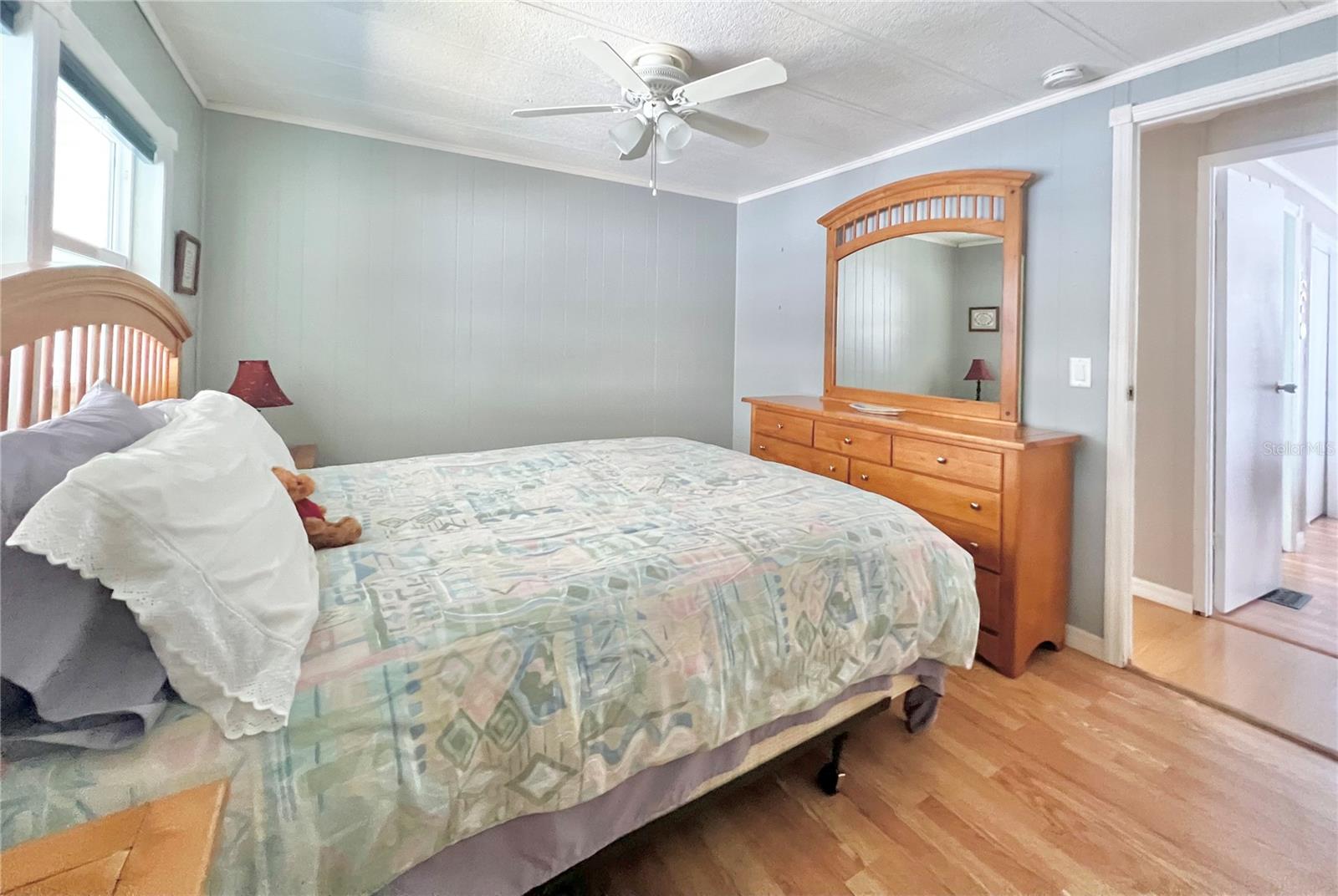 Image 37 of 49 For 7803 46th Avenue N 52