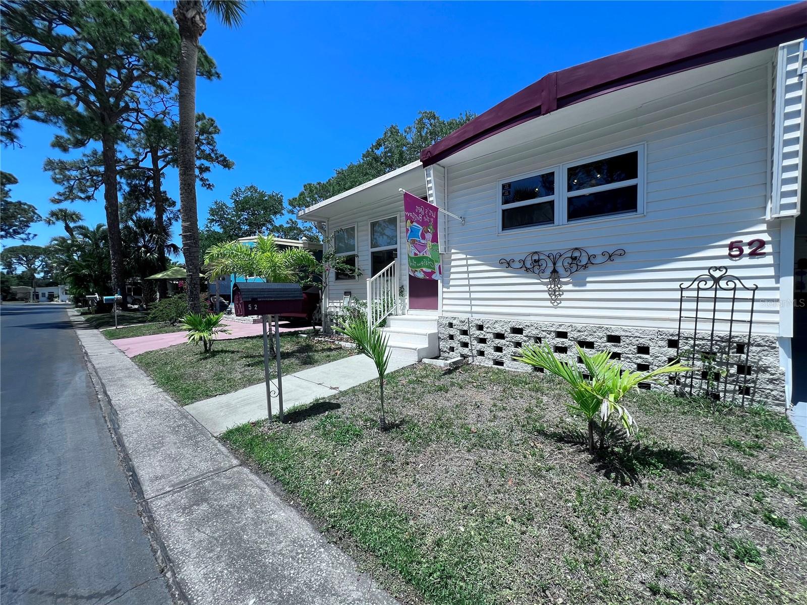 Image 4 of 49 For 7803 46th Avenue N 52