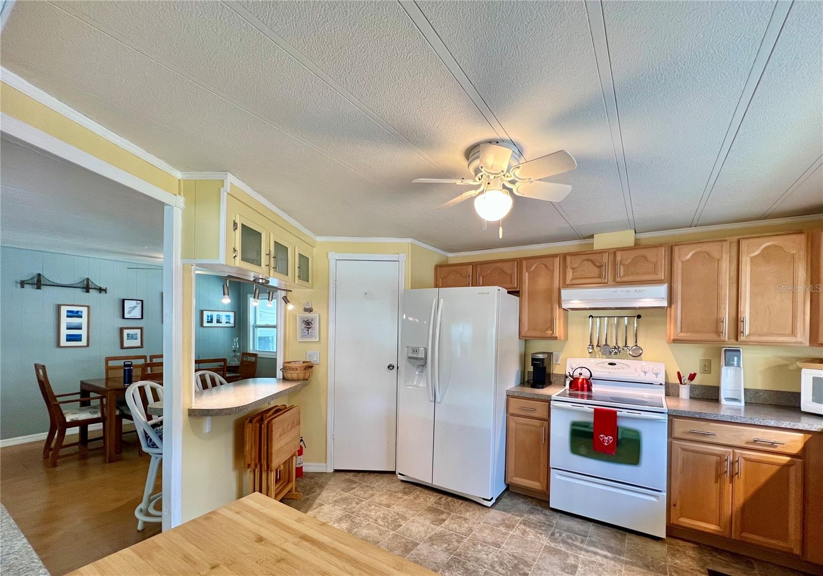 Image 6 of 49 For 7803 46th Avenue N 52