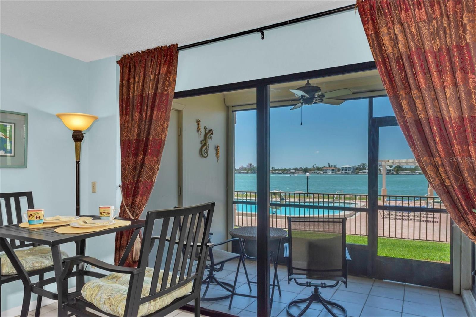 Image 13 of 50 For 6279 Sun Boulevard 103
