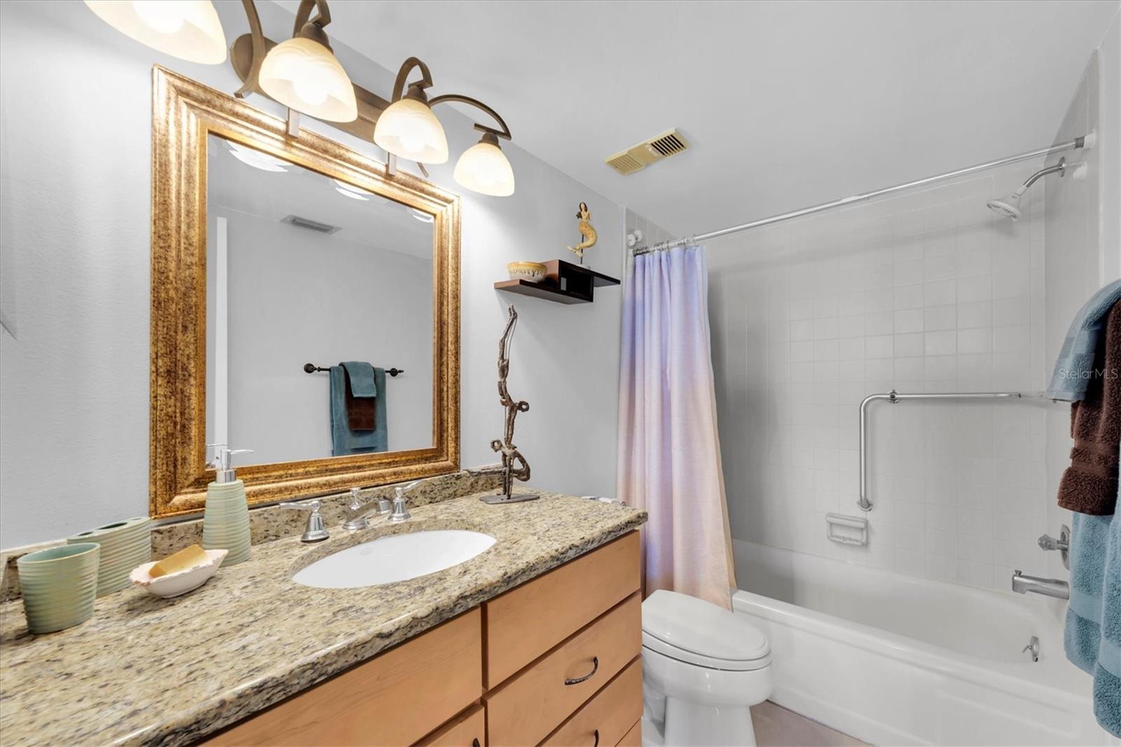 Image 24 of 50 For 6279 Sun Boulevard 103