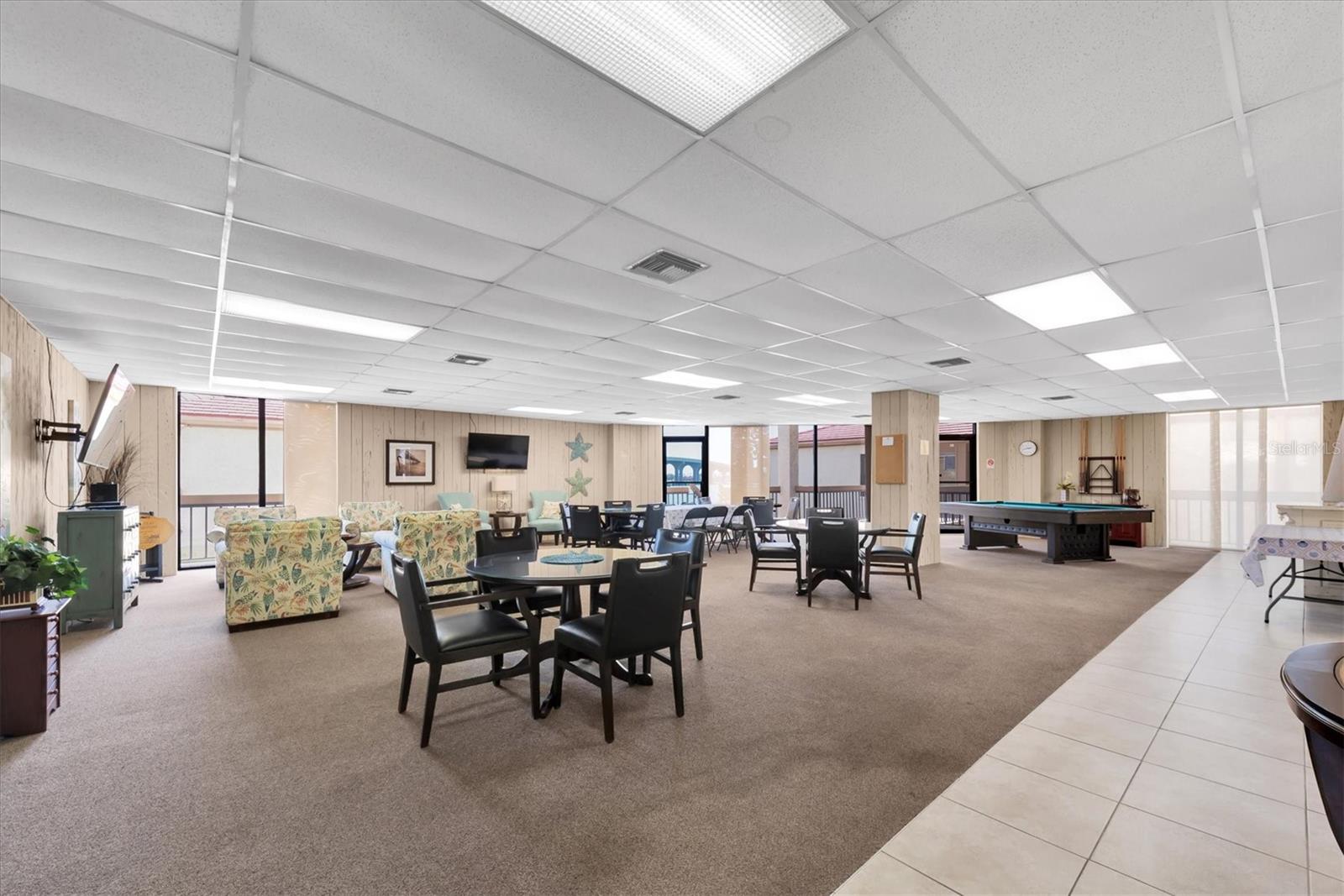 Image 31 of 50 For 6279 Sun Boulevard 103