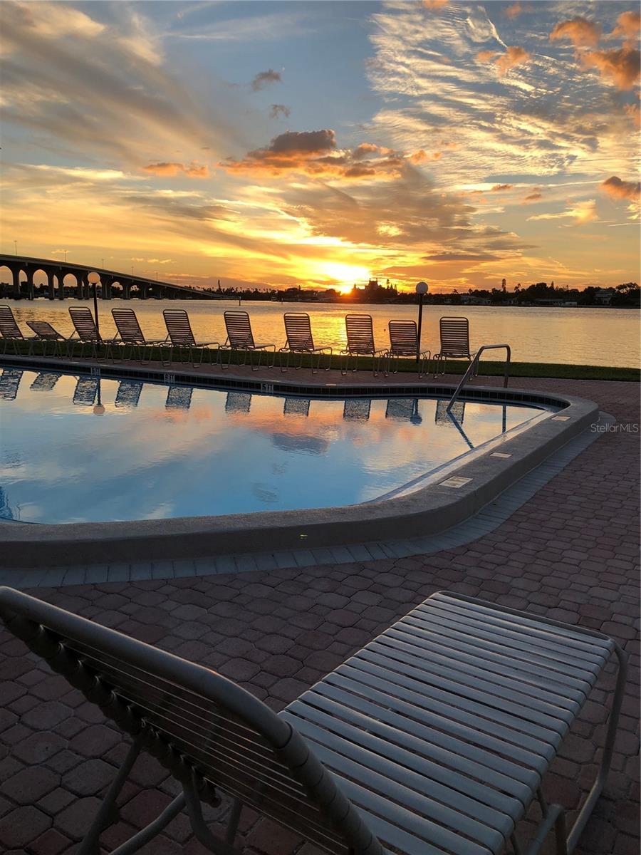 Image 45 of 50 For 6279 Sun Boulevard 103