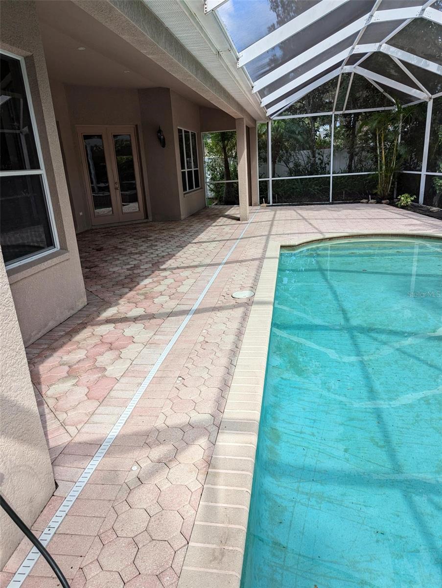 Listing photo id 40 for 19116 Nature Palm Lane