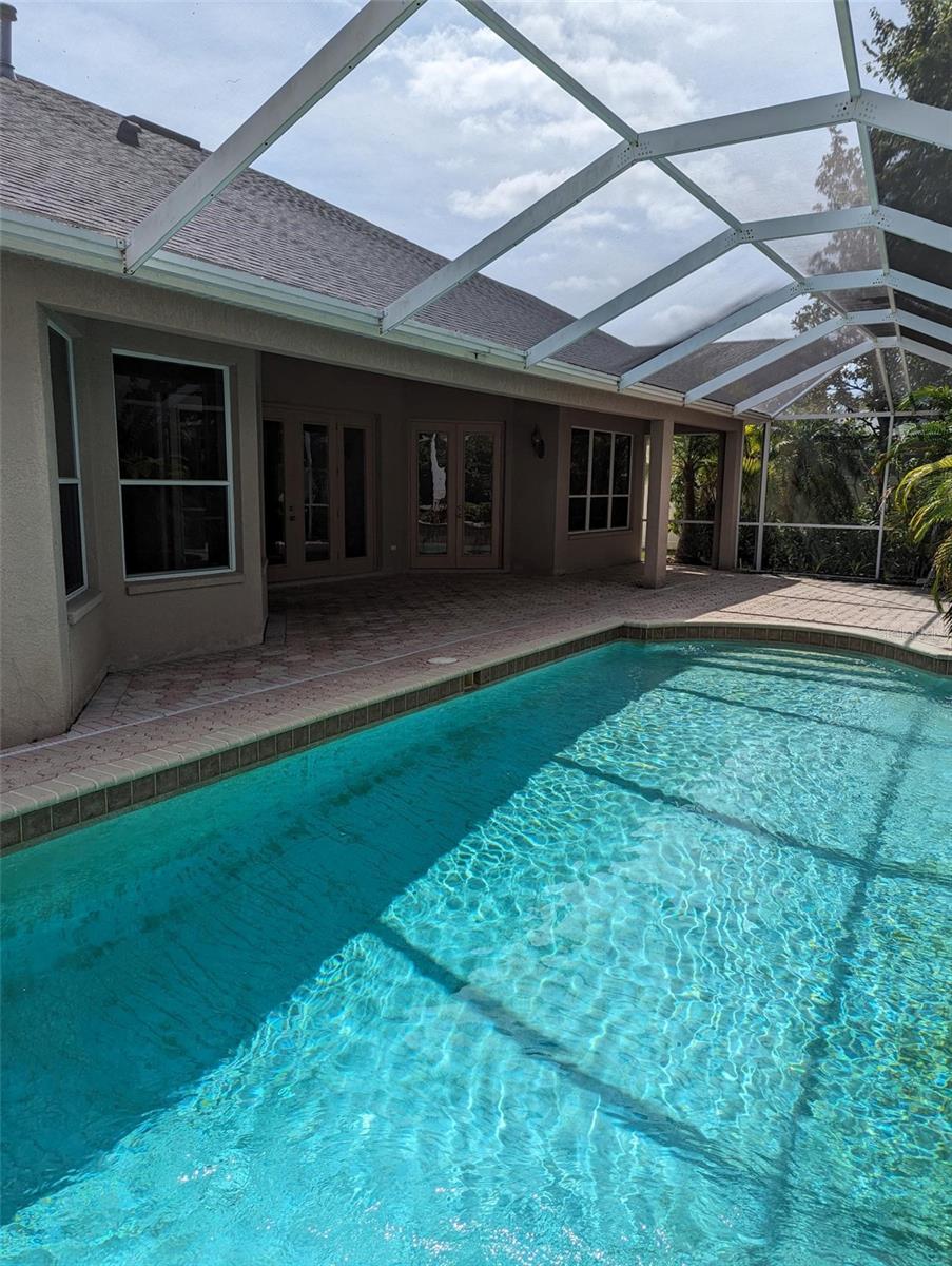 Listing photo id 41 for 19116 Nature Palm Lane