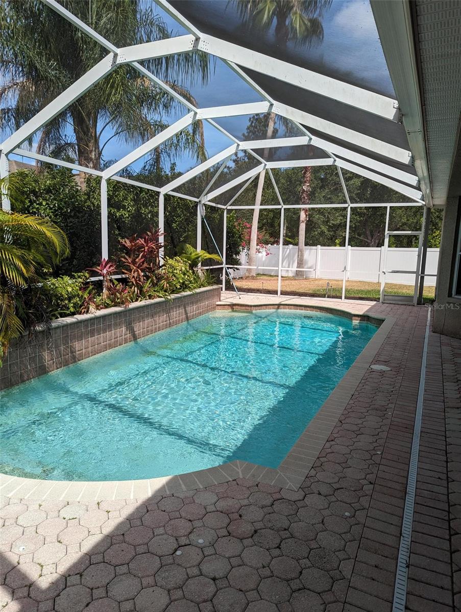 Listing photo id 43 for 19116 Nature Palm Lane