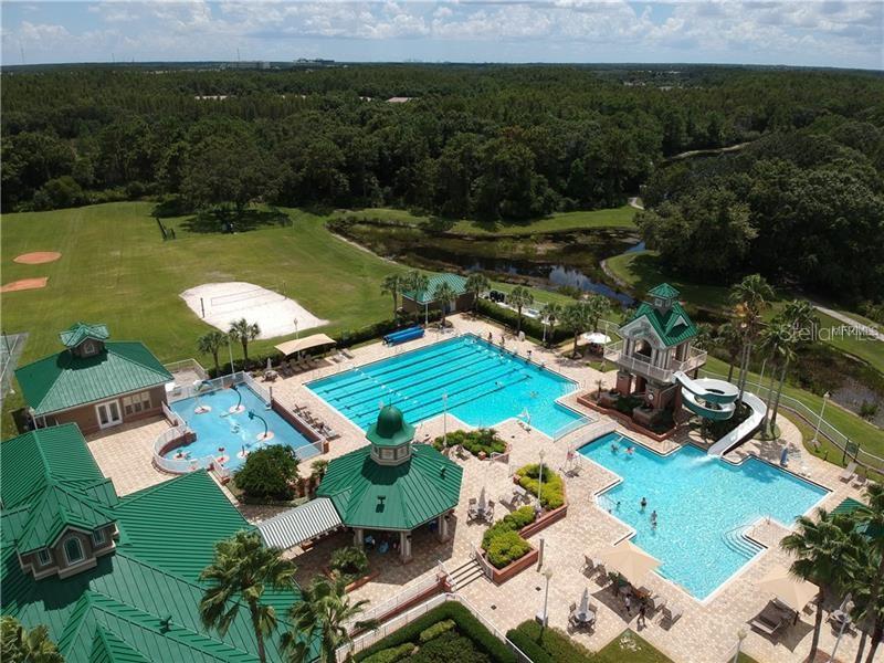 Listing photo id 51 for 19116 Nature Palm Lane