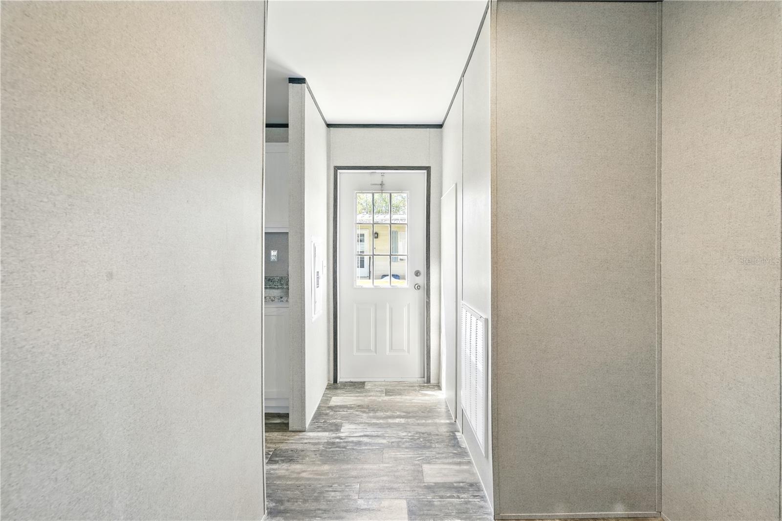 Image 33 of 44 For 14383 Dehaven Avenue
