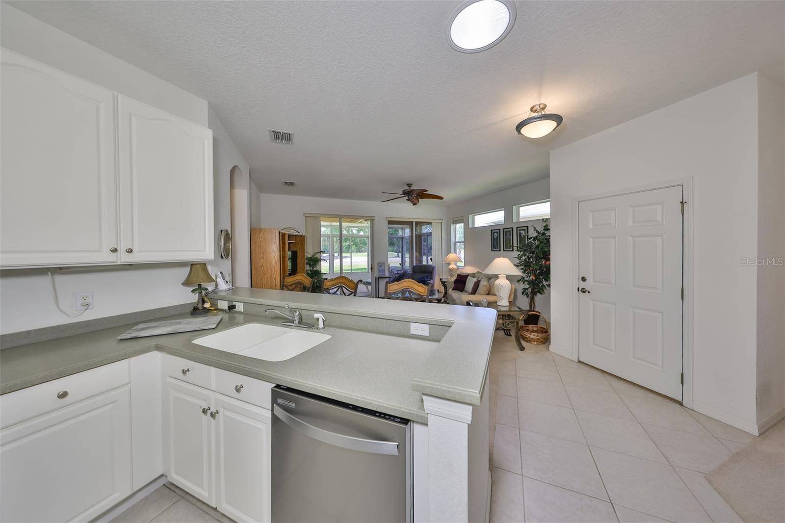 Image 15 of 52 For 1216 Lyndhurst Greens Drive