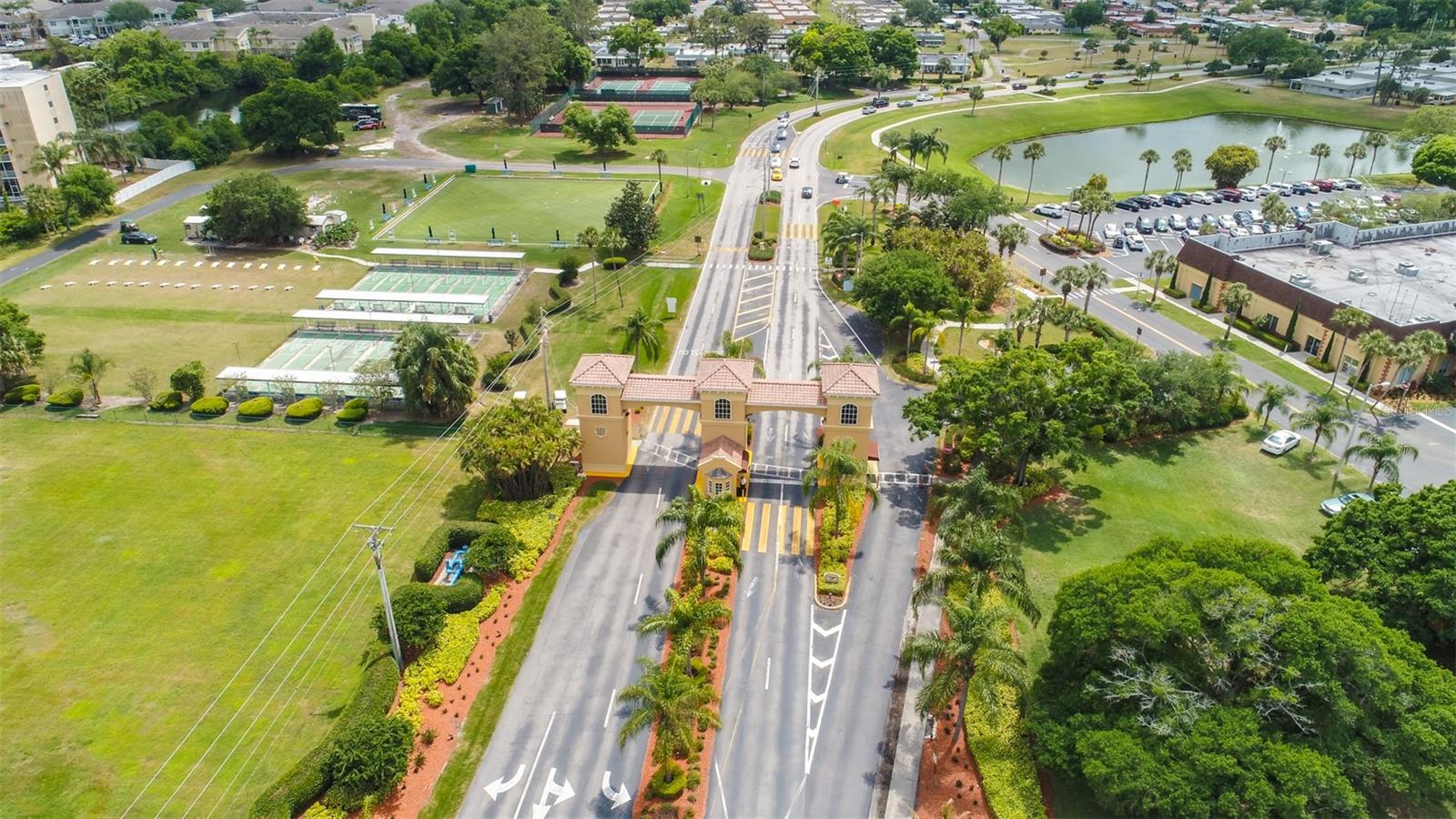Image 33 of 52 For 1216 Lyndhurst Greens Drive