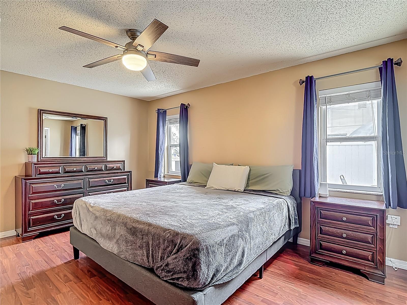 Listing photo id 11 for 12518 Smokey Drive