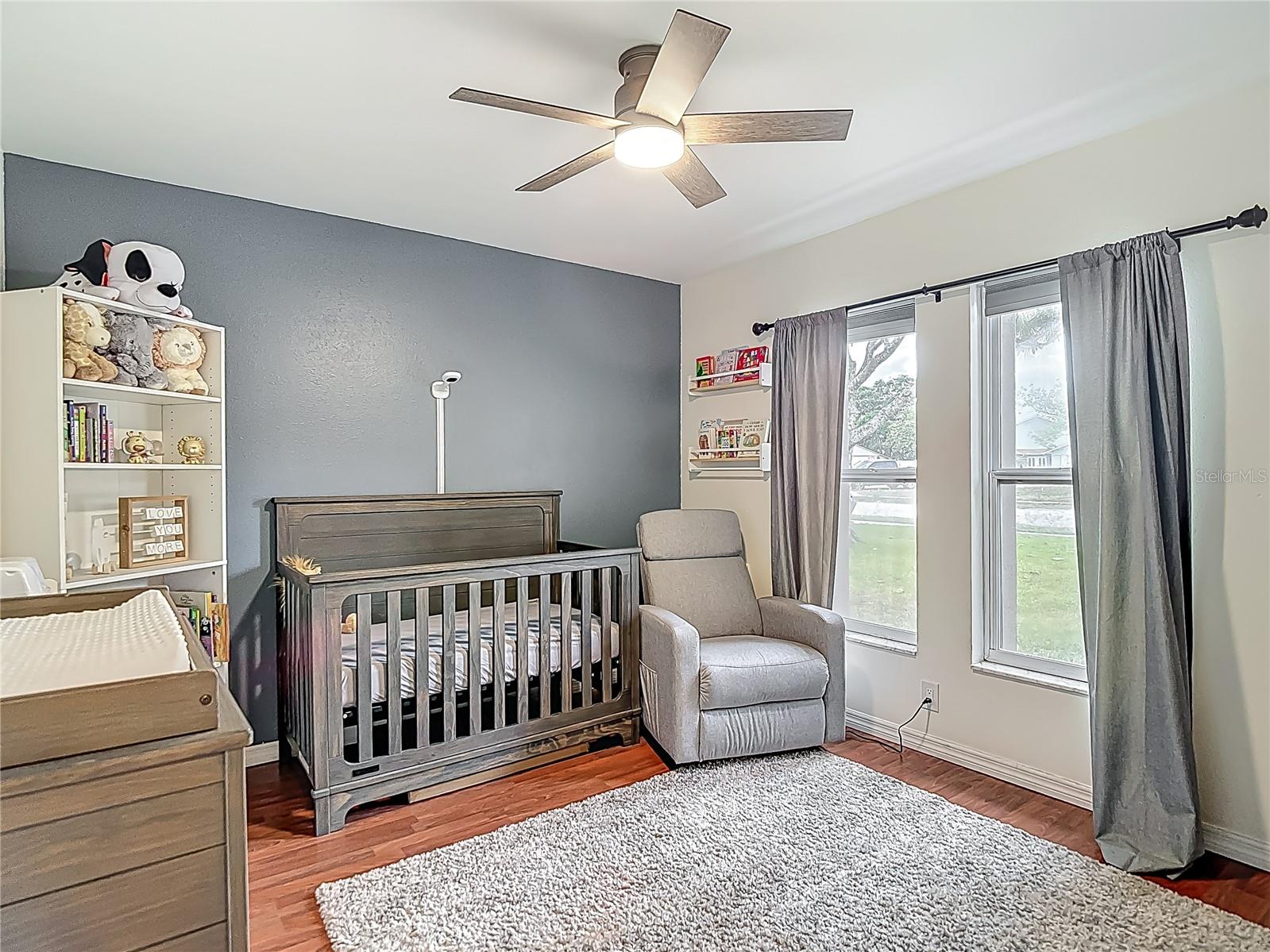 Listing photo id 15 for 12518 Smokey Drive