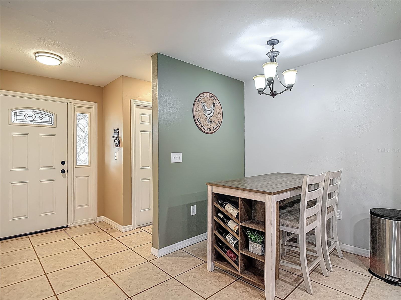 Listing photo id 1 for 12518 Smokey Drive
