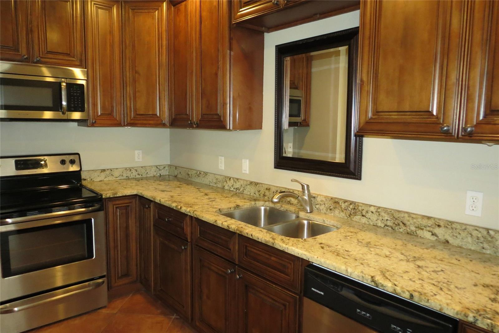 Image 15 of 57 For 11521 Innfields Drive