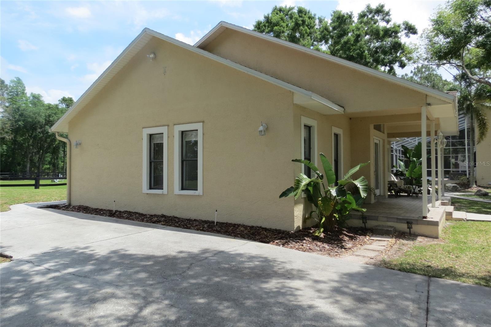 Image 9 of 57 For 11521 Innfields Drive