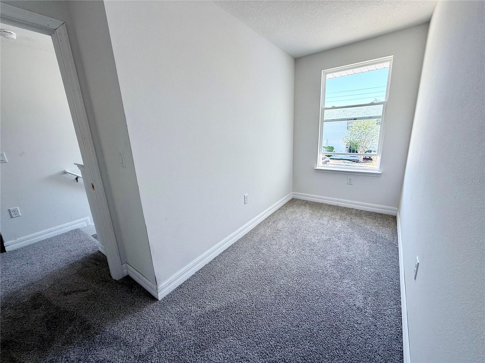 Image 13 of 21 For 222 Carpenters Way 70