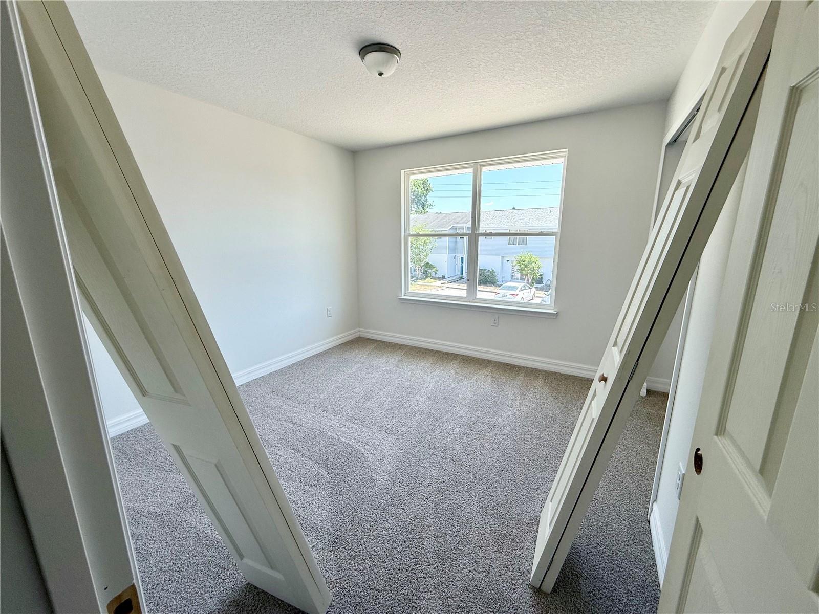 Image 15 of 21 For 222 Carpenters Way 70