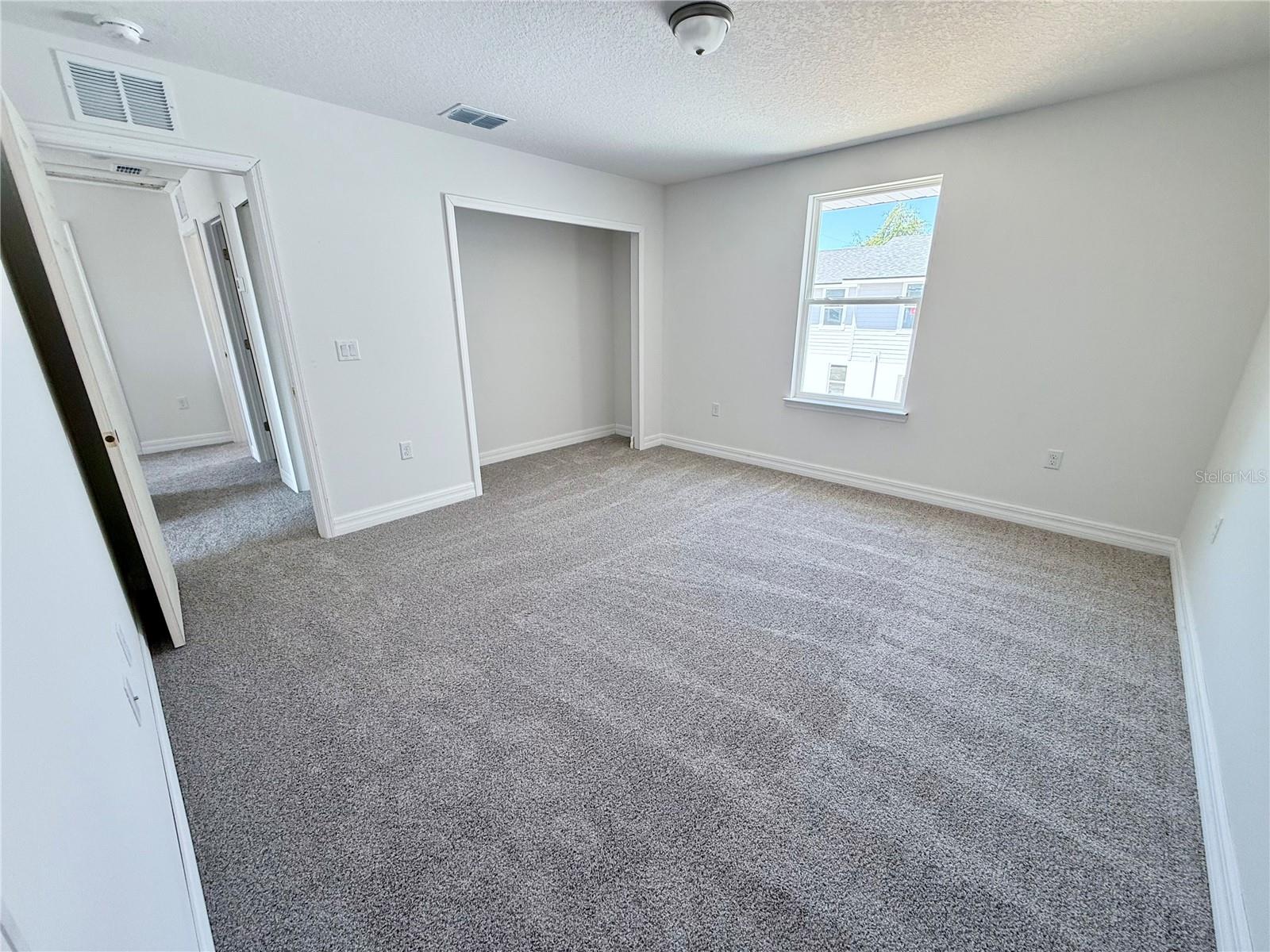 Image 16 of 21 For 222 Carpenters Way 70
