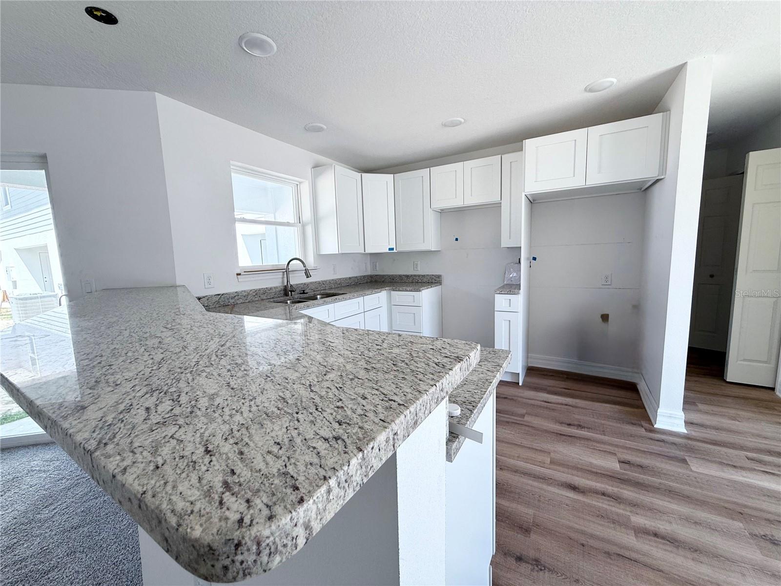 Image 5 of 21 For 222 Carpenters Way 70