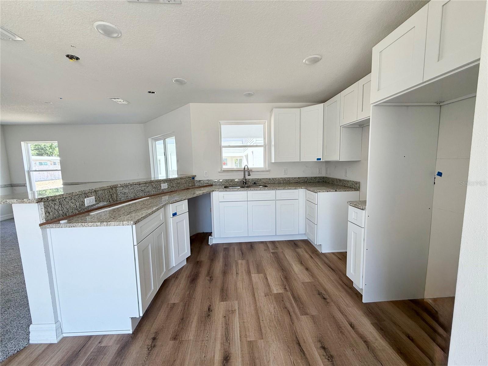 Image 6 of 21 For 222 Carpenters Way 70