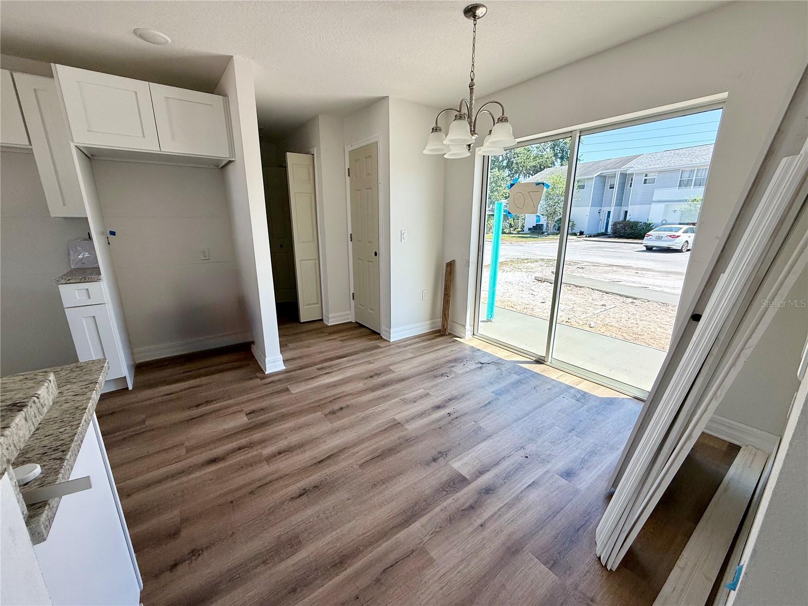 Image 9 of 21 For 222 Carpenters Way 70