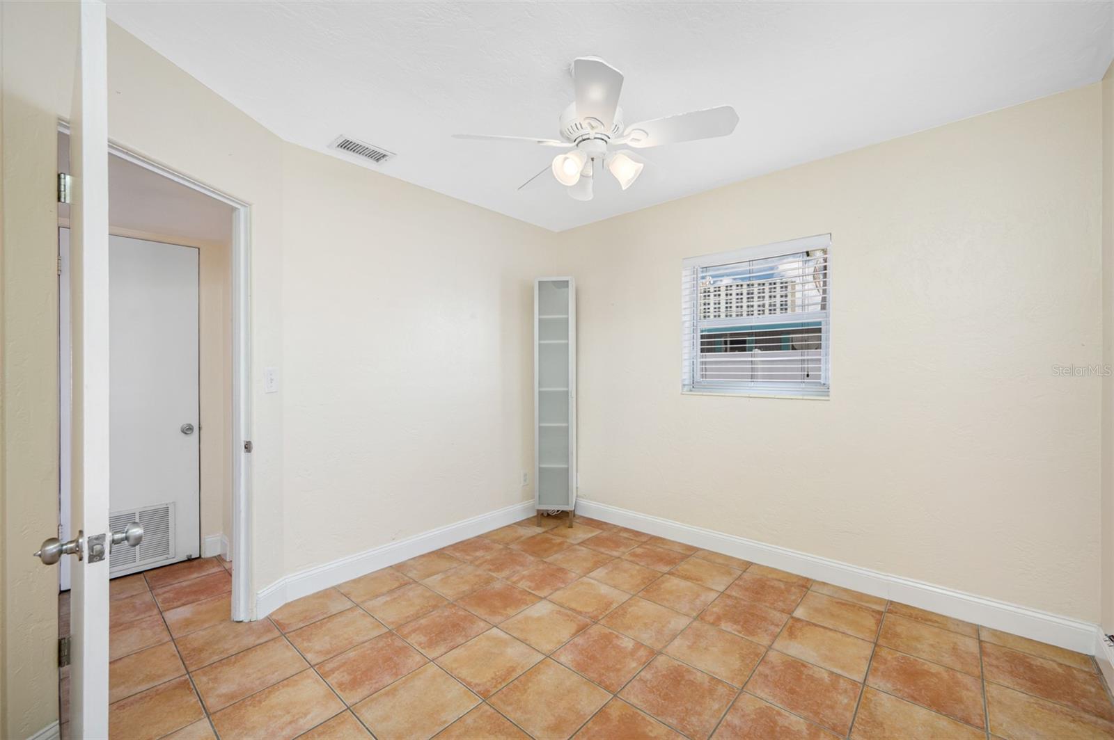 Image 17 of 22 For 7165 14th Avenue S