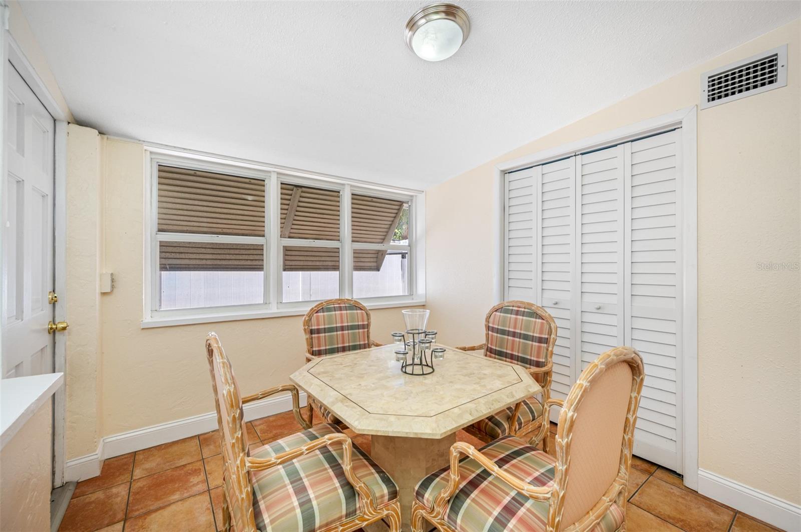 Image 8 of 22 For 7165 14th Avenue S