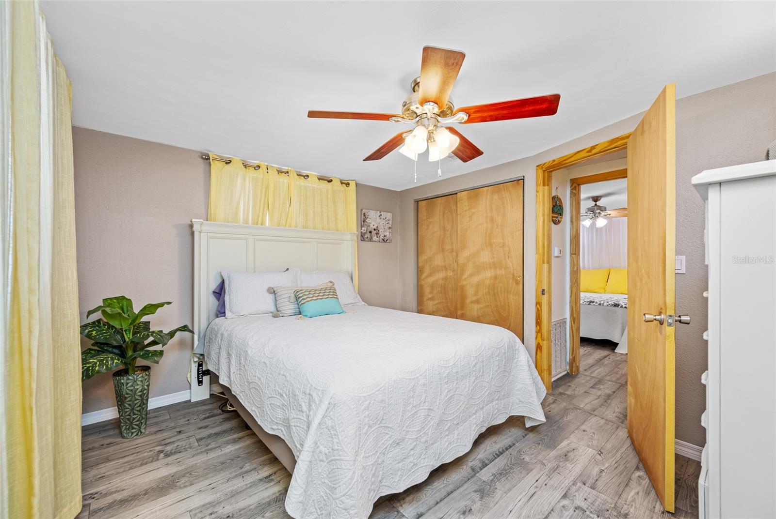 Image 30 of 53 For 9086 Enchantment Drive