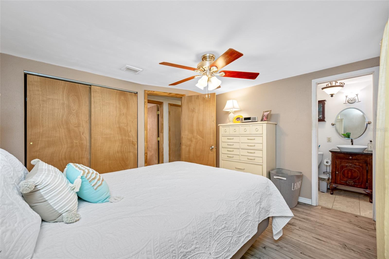 Image 31 of 53 For 9086 Enchantment Drive