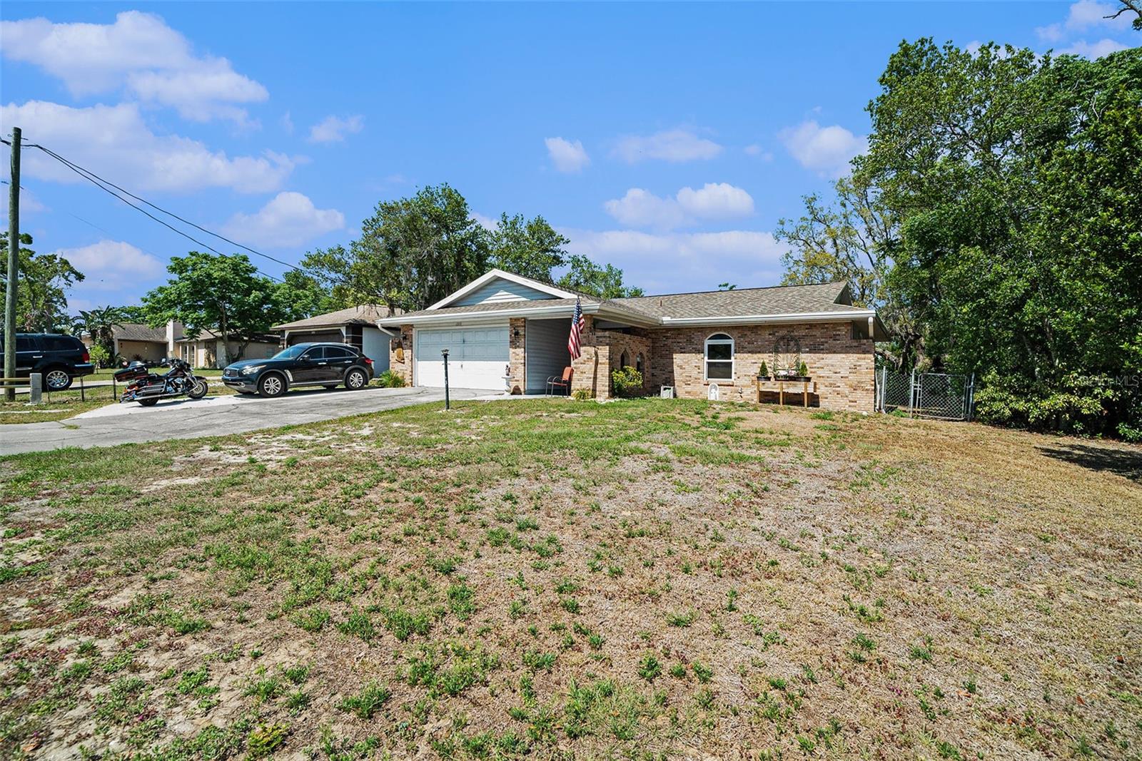 Image 2 of 16 For 1399 Leeward Avenue
