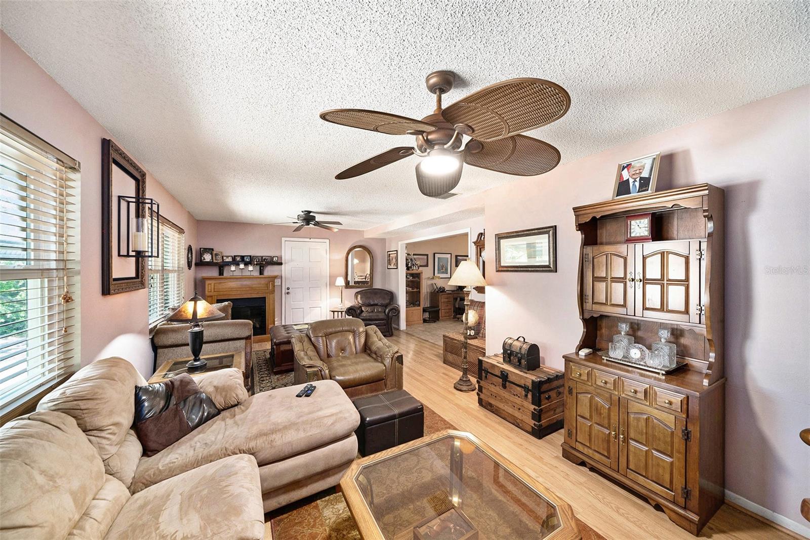 Image 4 of 16 For 1399 Leeward Avenue