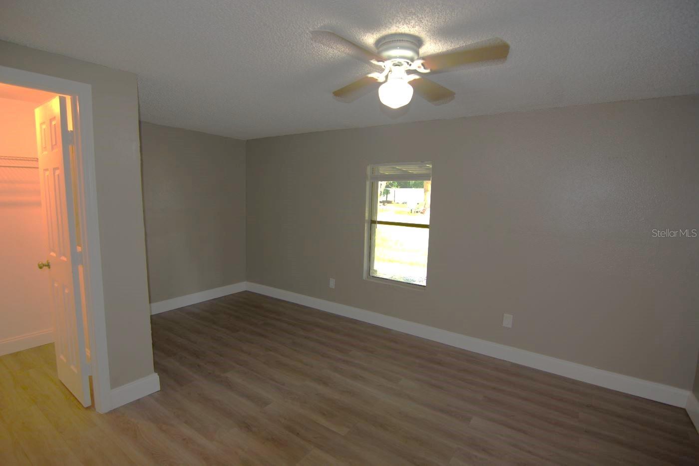 Image 15 of 29 For 17524 Medley Avenue