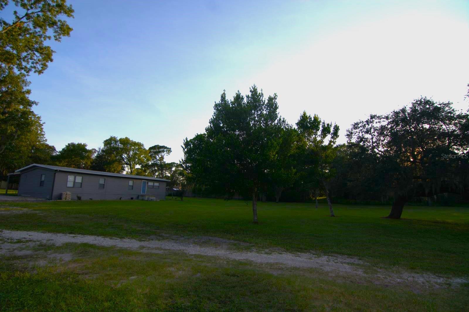 Image 4 of 29 For 17524 Medley Avenue