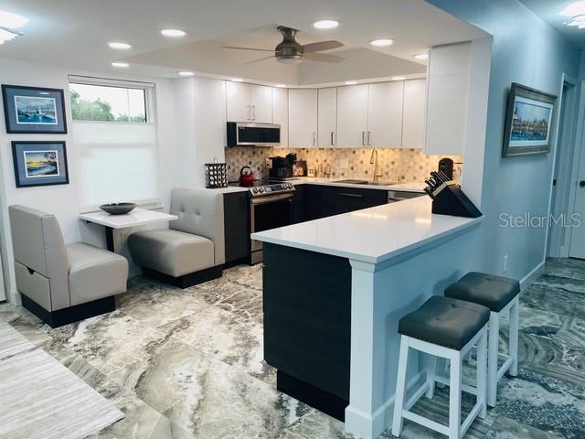 Listing photo id 9 for 5200 Brittany Drive S 204
