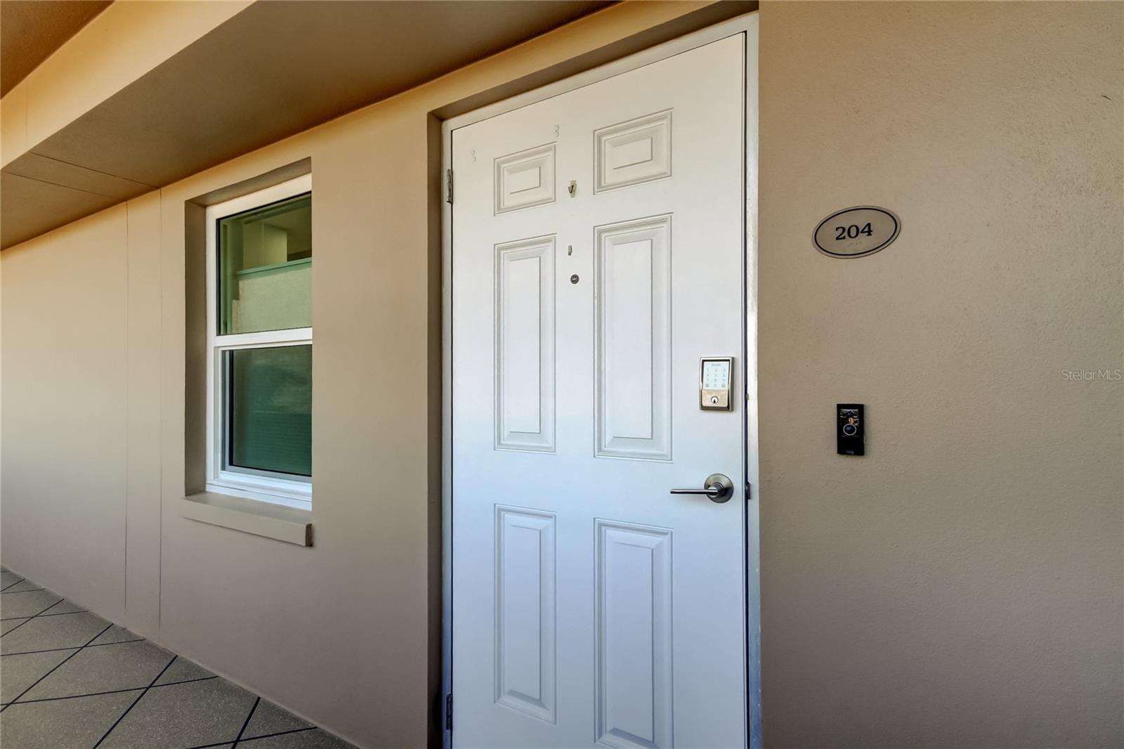 Listing photo id 1 for 5200 Brittany Drive S 204