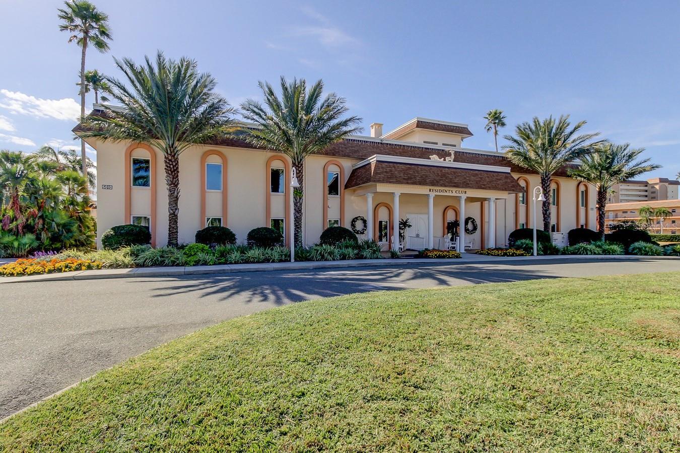 Listing photo id 57 for 5200 Brittany Drive S 204