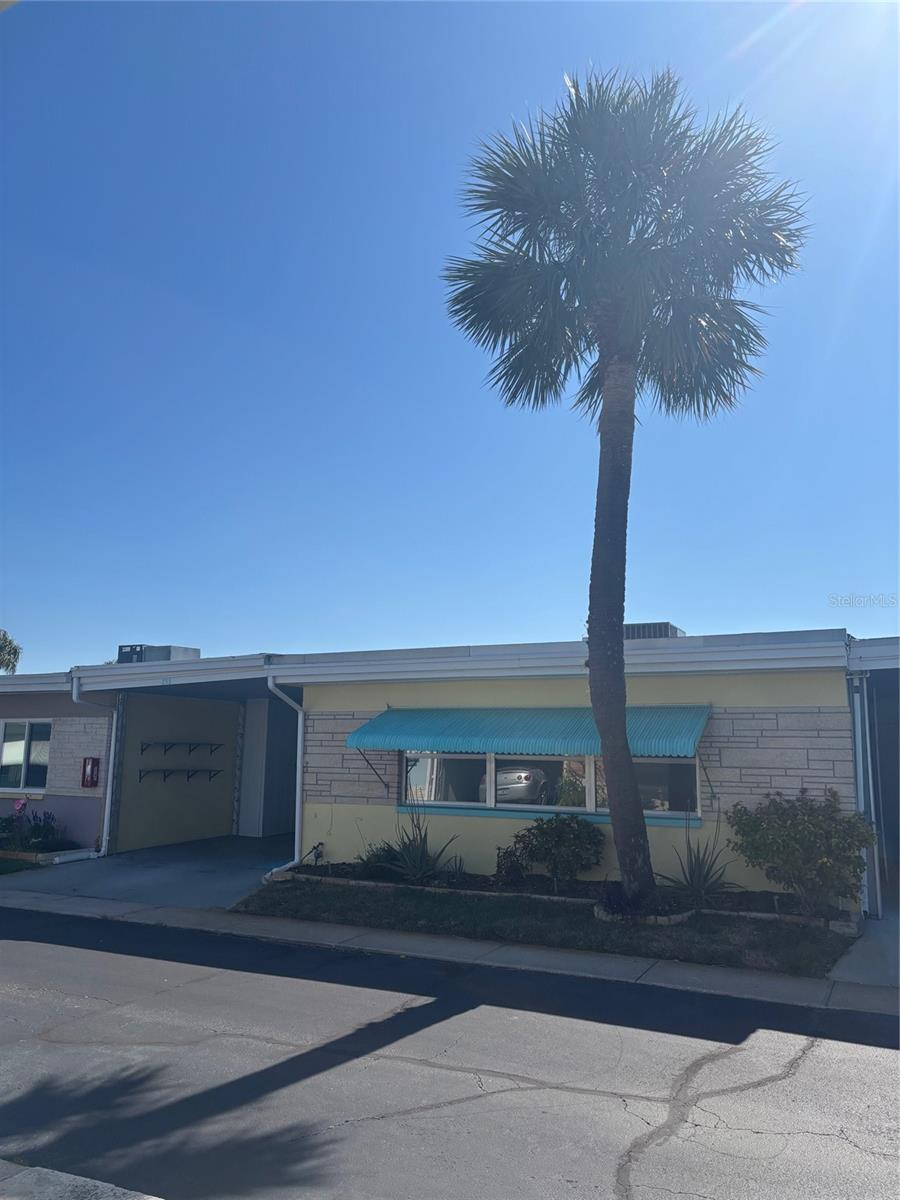 Image 2 of 26 For 250 Rosery Road Nw 295