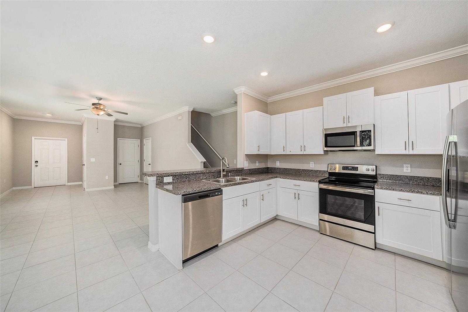 Image 4 of 37 For 23378 Papyrus Way