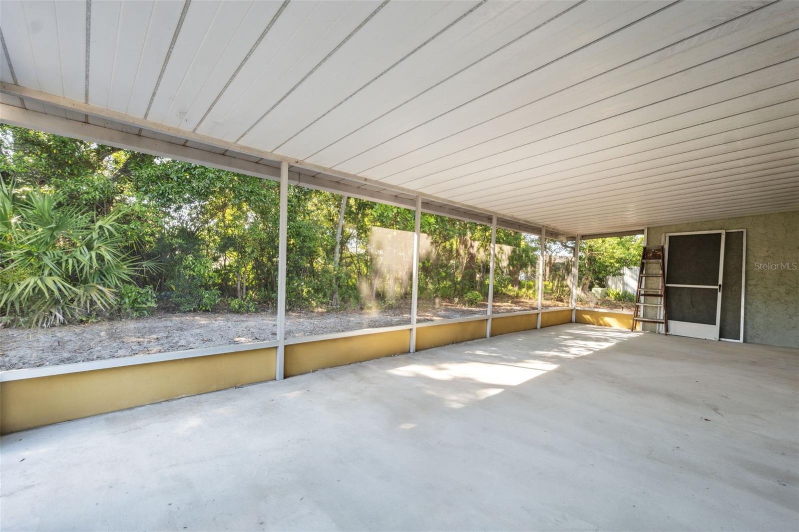 Image 31 of 43 For 834 Anchorage Lane