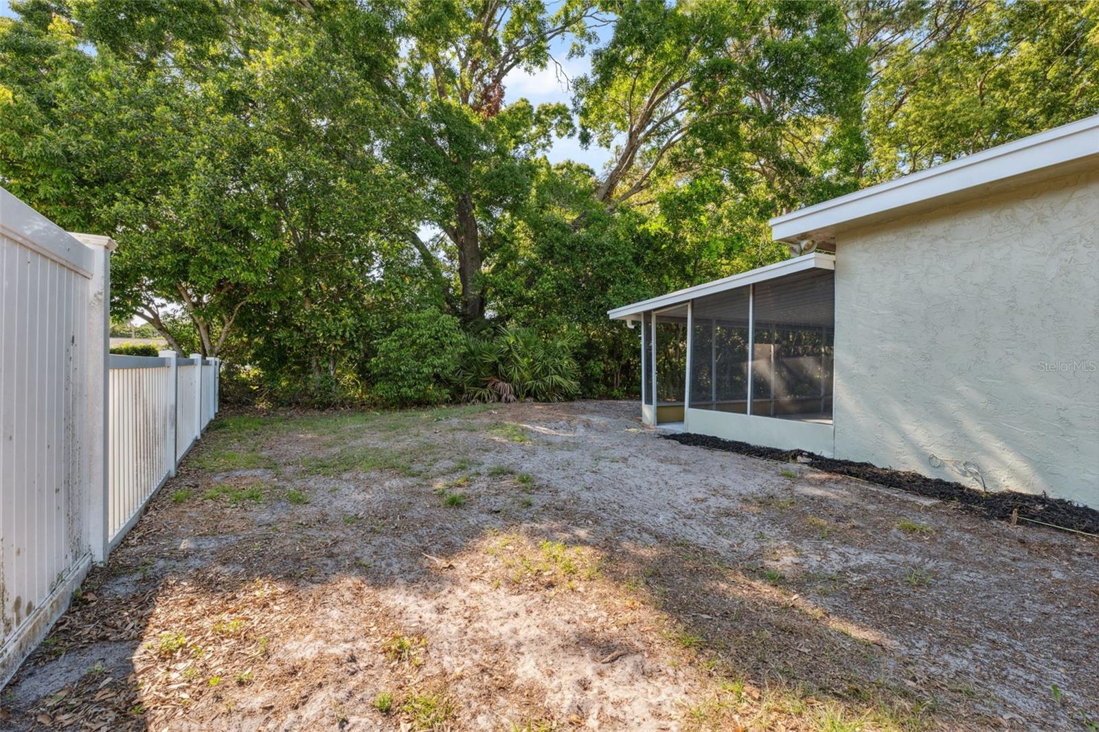 Image 34 of 43 For 834 Anchorage Lane