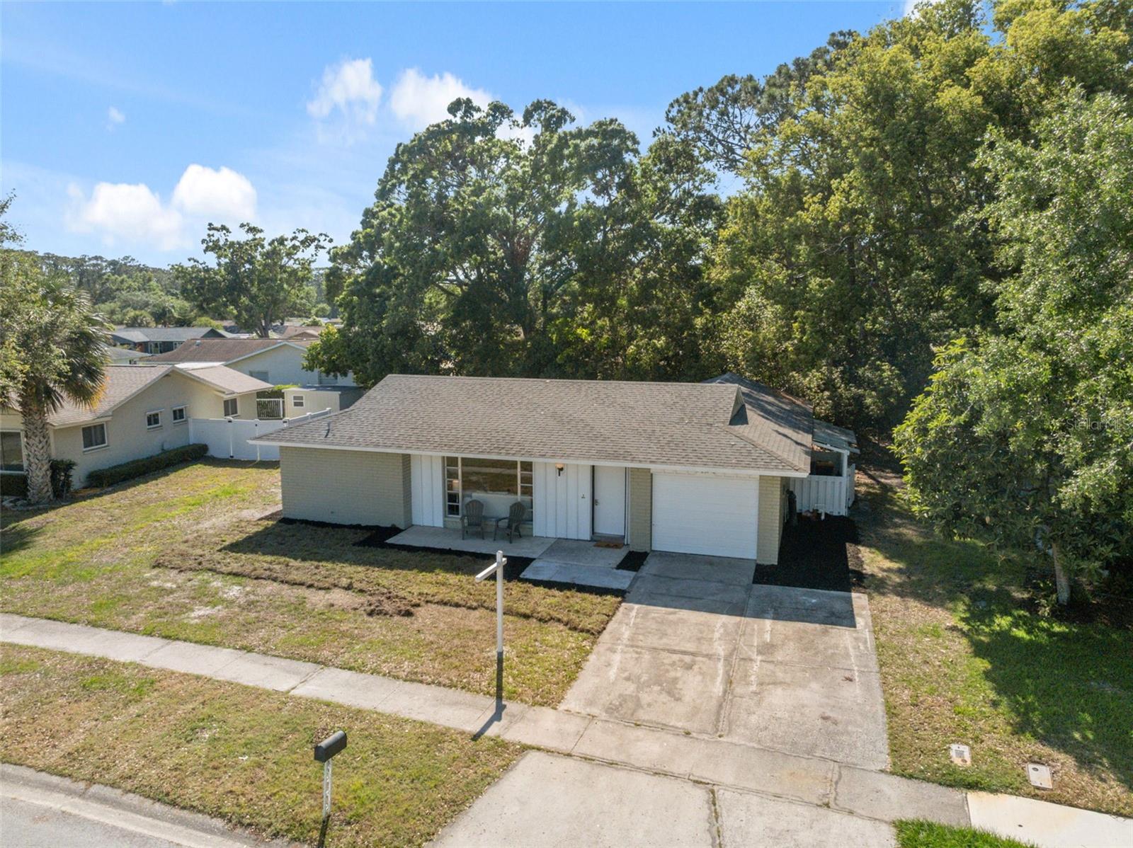Image 37 of 43 For 834 Anchorage Lane
