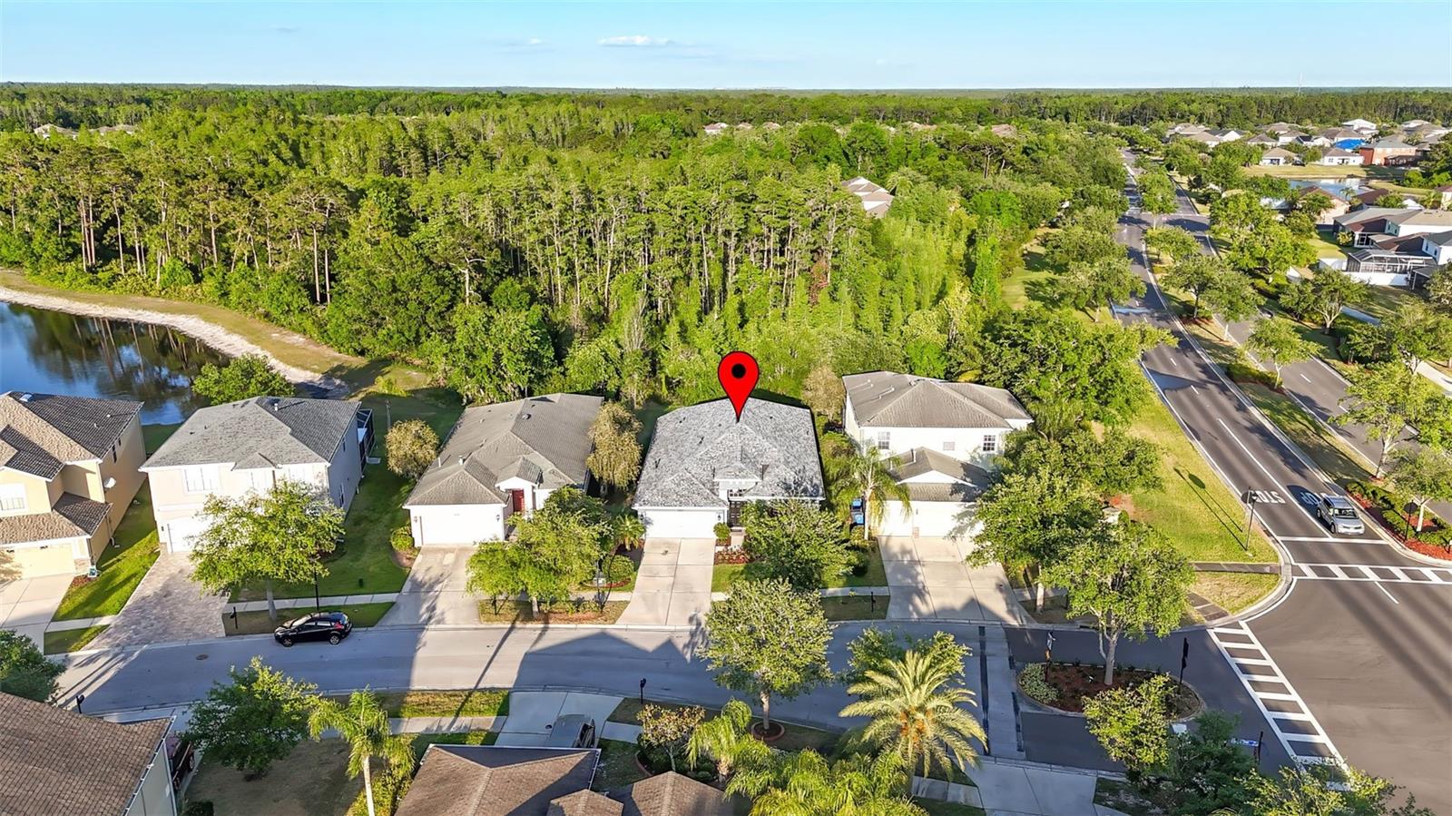 Image 33 of 41 For 20203 Merry Oak Avenue