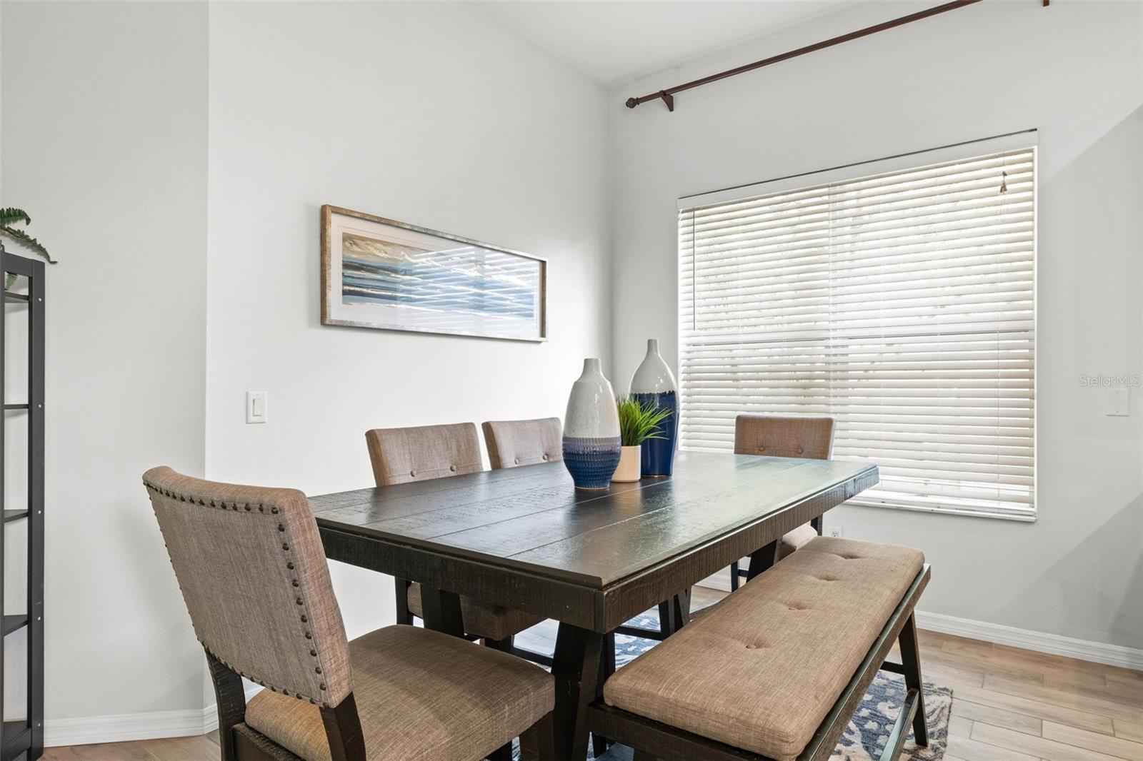 Image 9 of 41 For 20203 Merry Oak Avenue