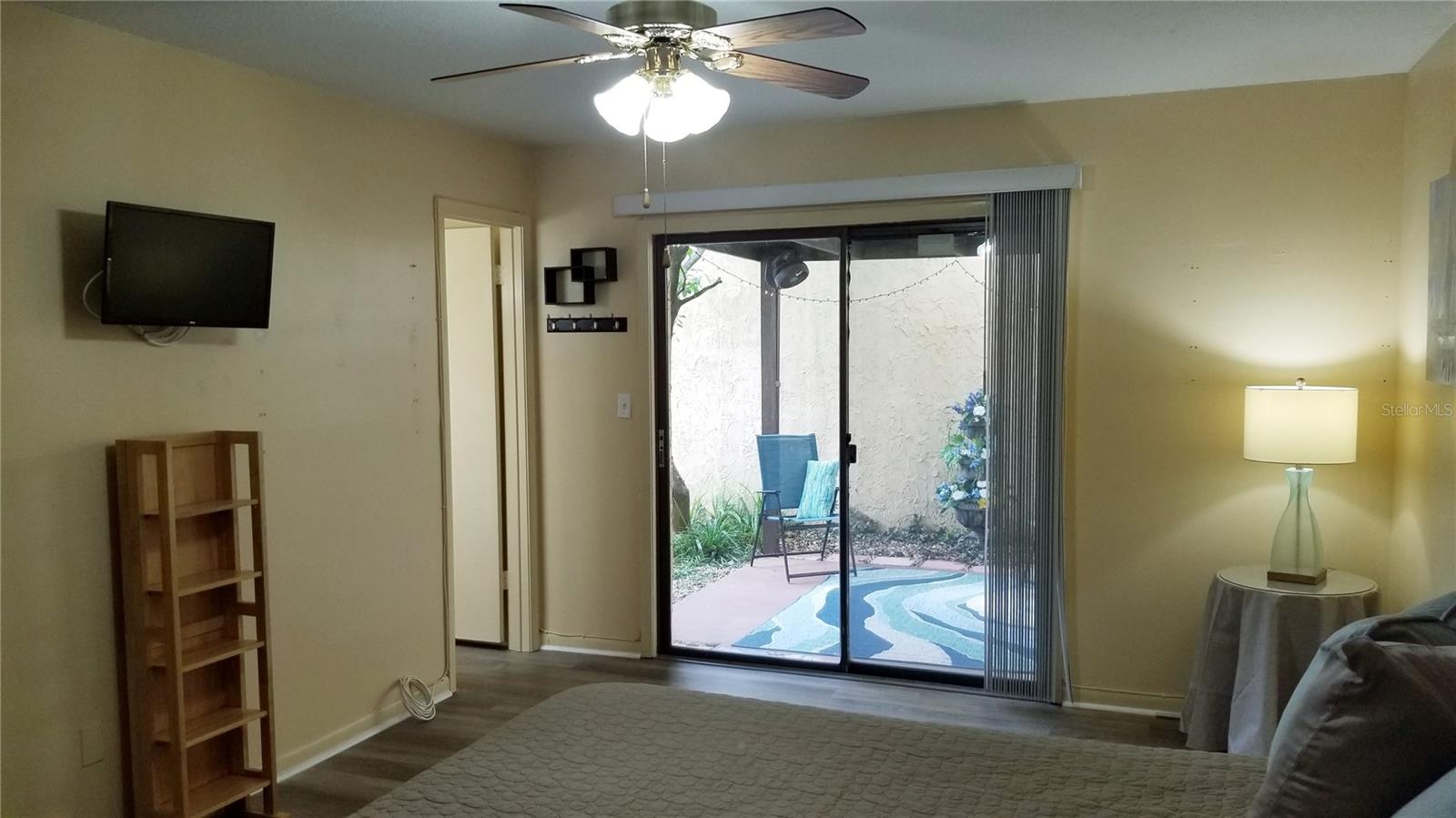 Image 13 of 28 For 5400 La Moya Avenue 2