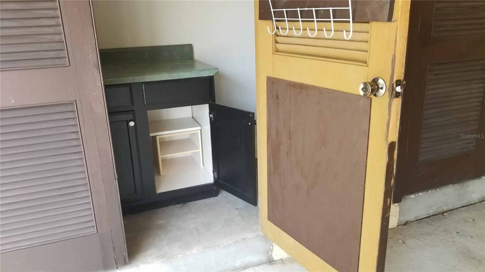 Image 21 of 28 For 5400 La Moya Avenue 2